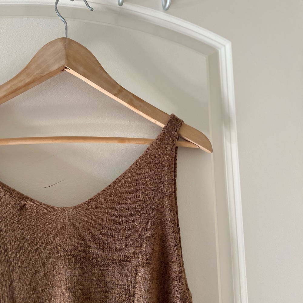 Mine Knit V-Neck Sleeveless Sweater Top Brown Size Large - Picture 7 of 7